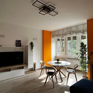 The Bright Place: Wide And Modern In Apartamento Milán
