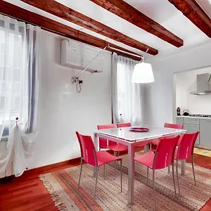 Biennale Apartamento Venecia
