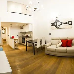 Triangolo D'oro Apartamento Génova