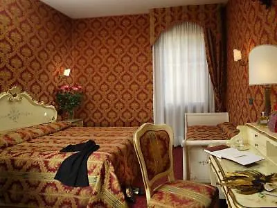 ***  Hotel Gorizia A La Valigia Venice Italy